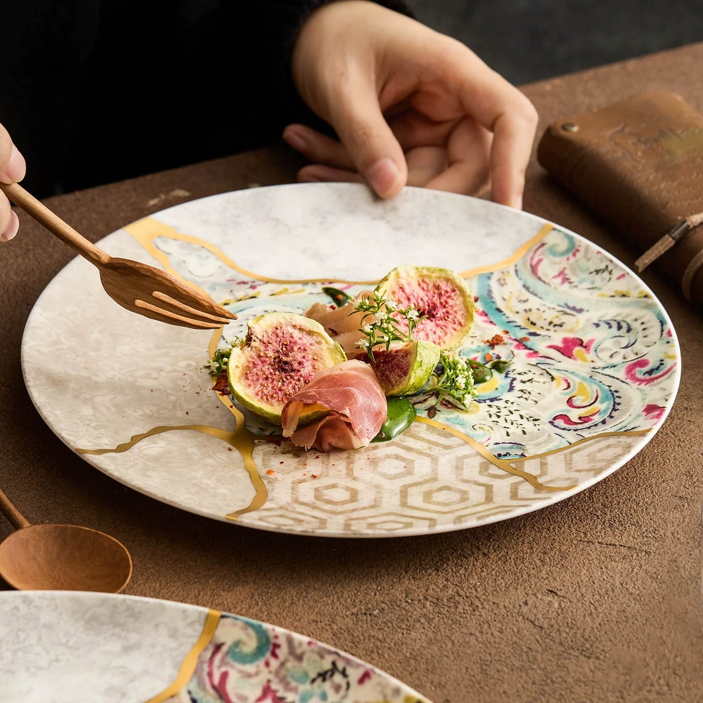 Silk Brocade Gold-Thread Shallow Plate ÃÂÃÂ¢ÃÂÃÂÃÂÃÂ Artisanal Porcelain-2