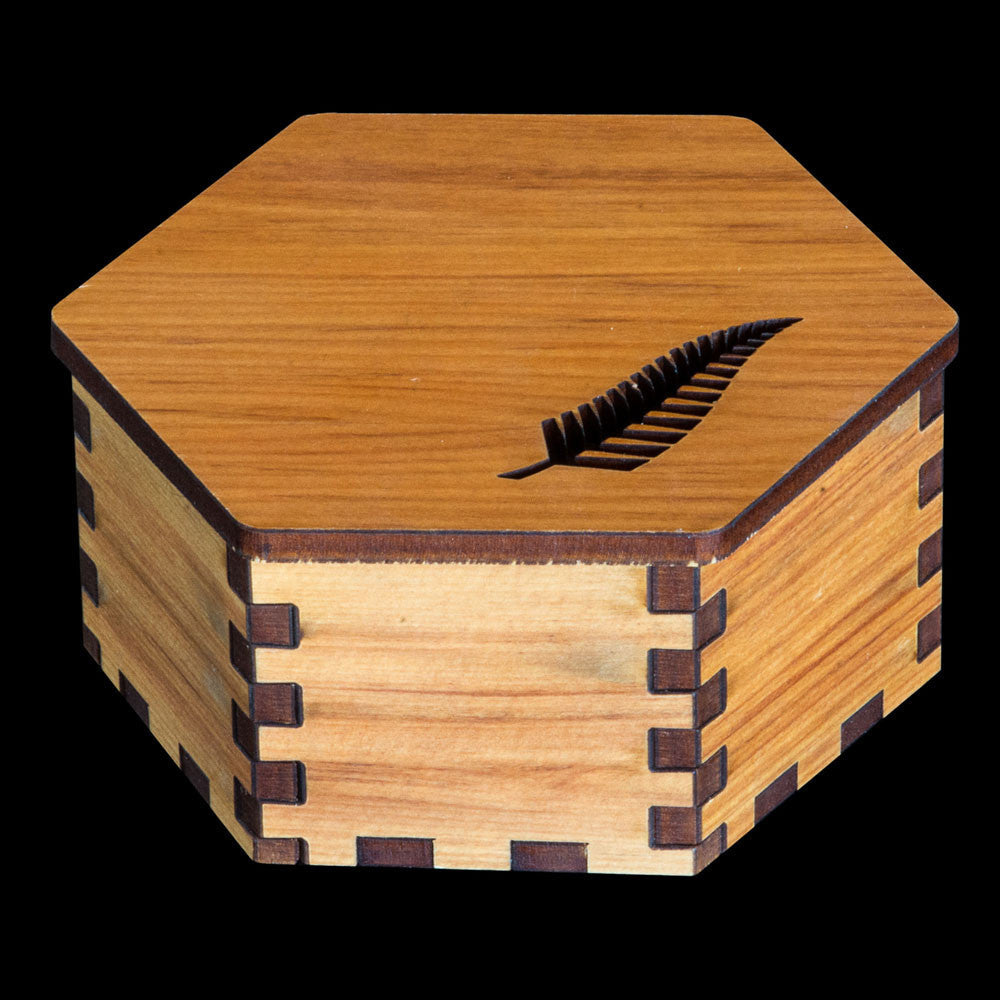 Fern Leaf Gift Box-0