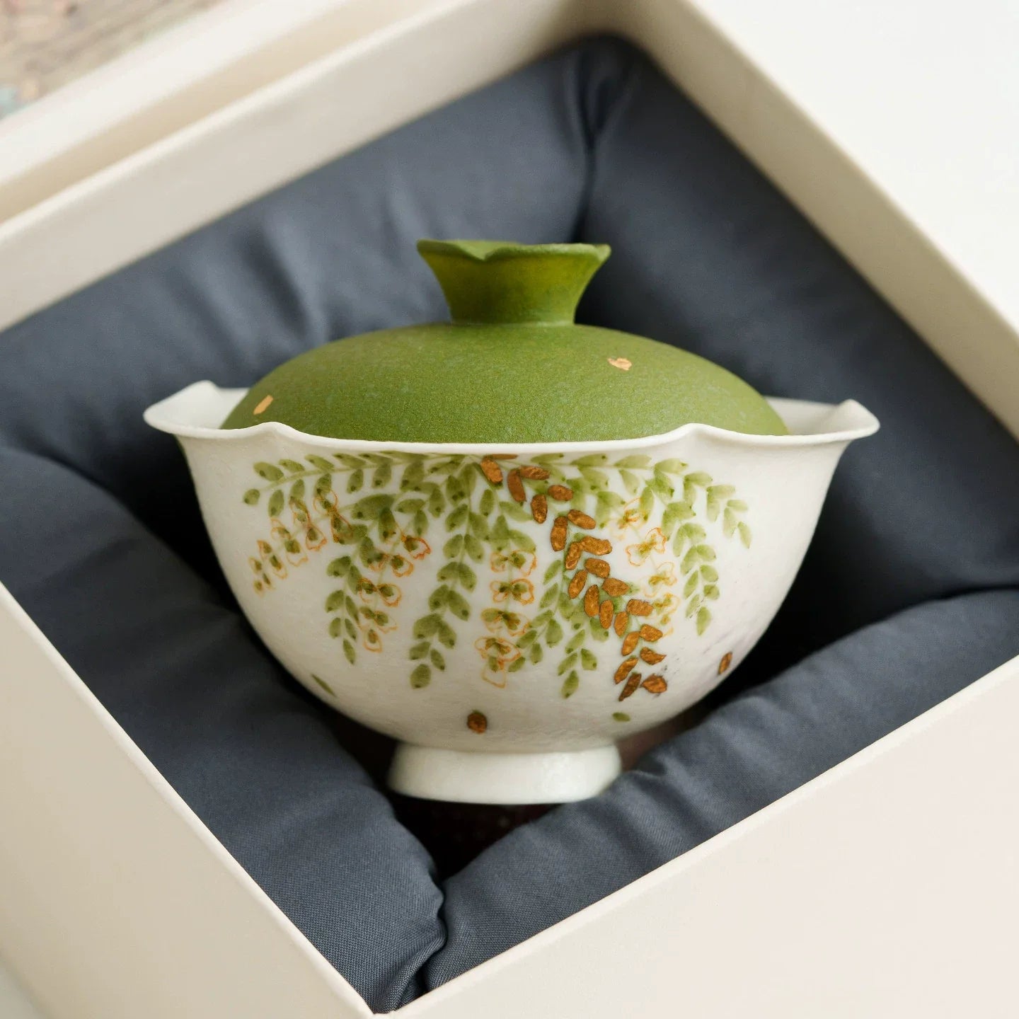 Handmade Ceramic Gaiwan with Green Leaf Design ÃÂÃÂ¢ÃÂÃÂÃÂÃÂ 95ml Traditional Chinese Tea Cup with Lid-3