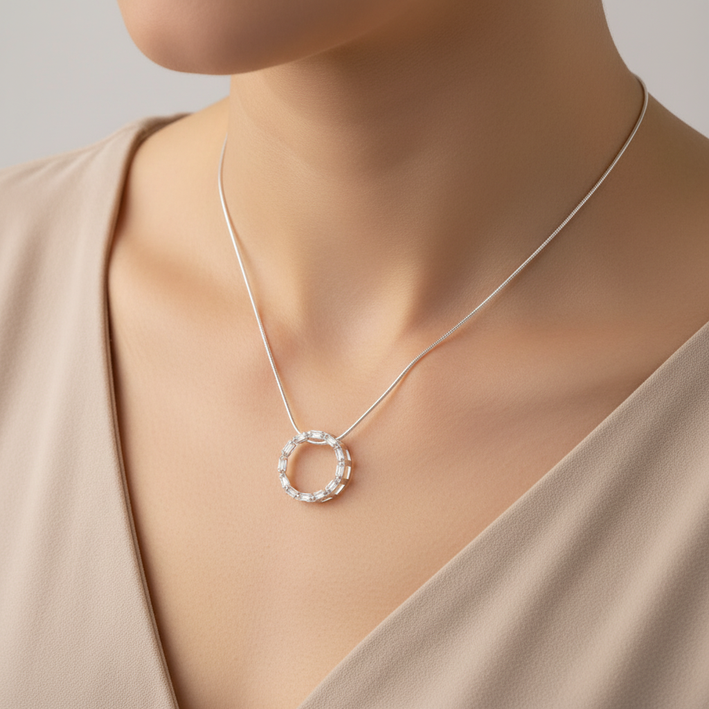 Baguette Pendant | Crafted Canvaas