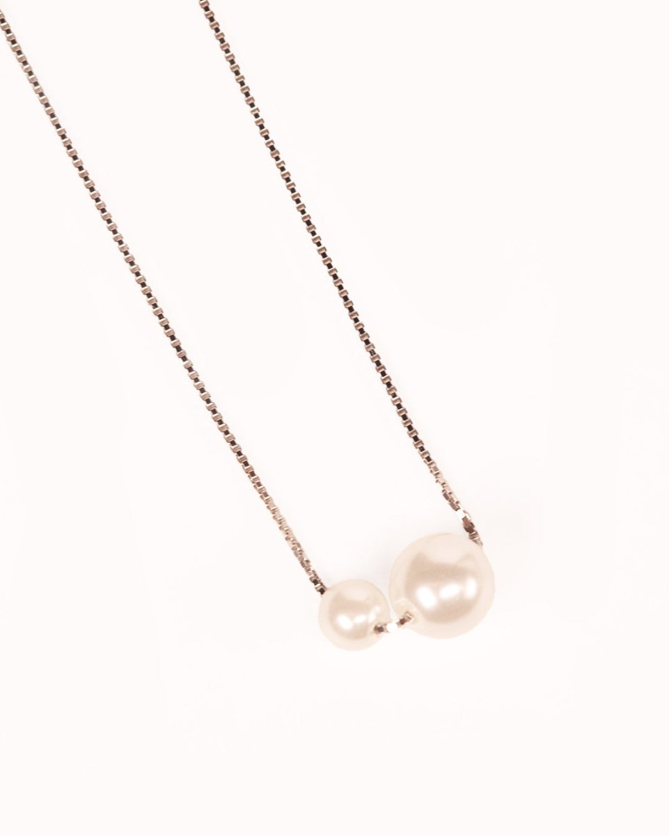 Collar Pearly Plateado - Crafted Canvaas