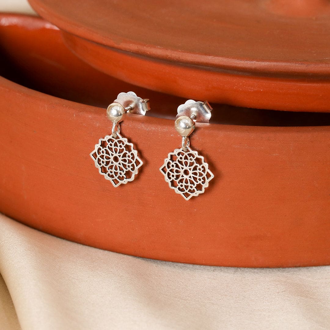 EARRINGS - Crafted Canvaas