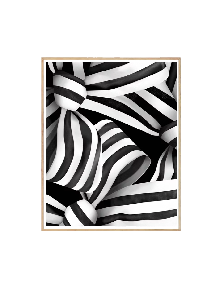 Ingenue (Noir) - Crafted Canvaas