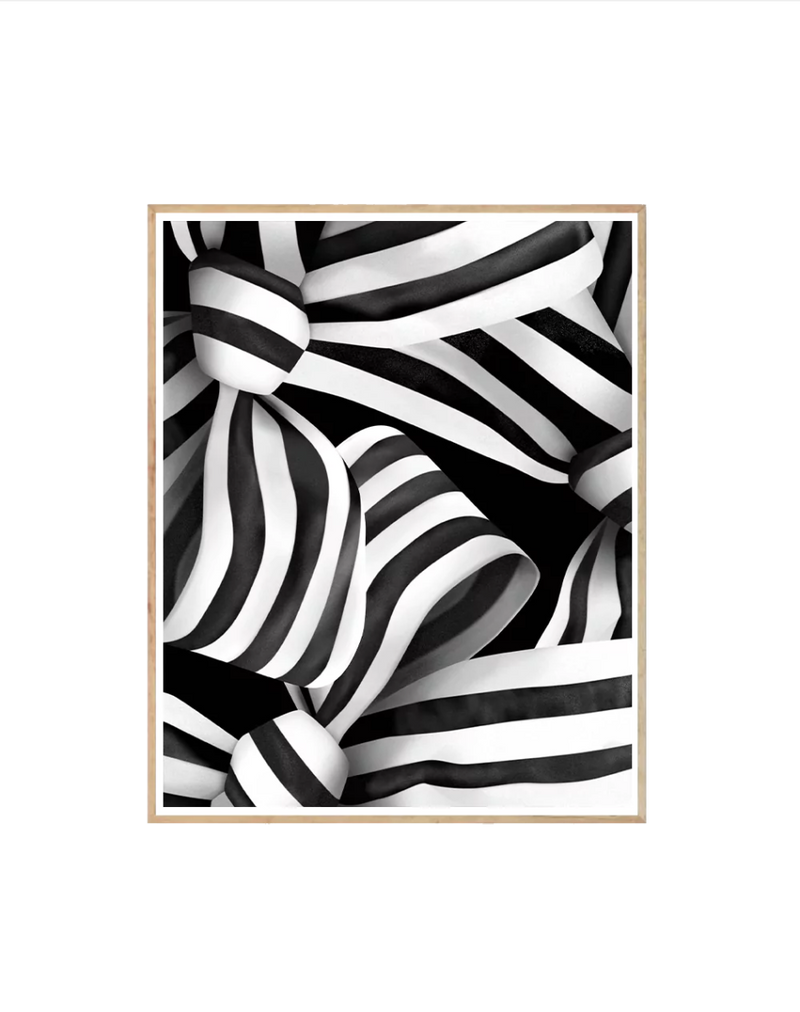 Ingenue (Noir) - Crafted Canvaas