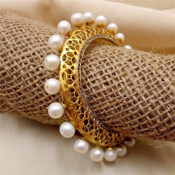 Jaali Pearl Bangle - Crafted Canvaas