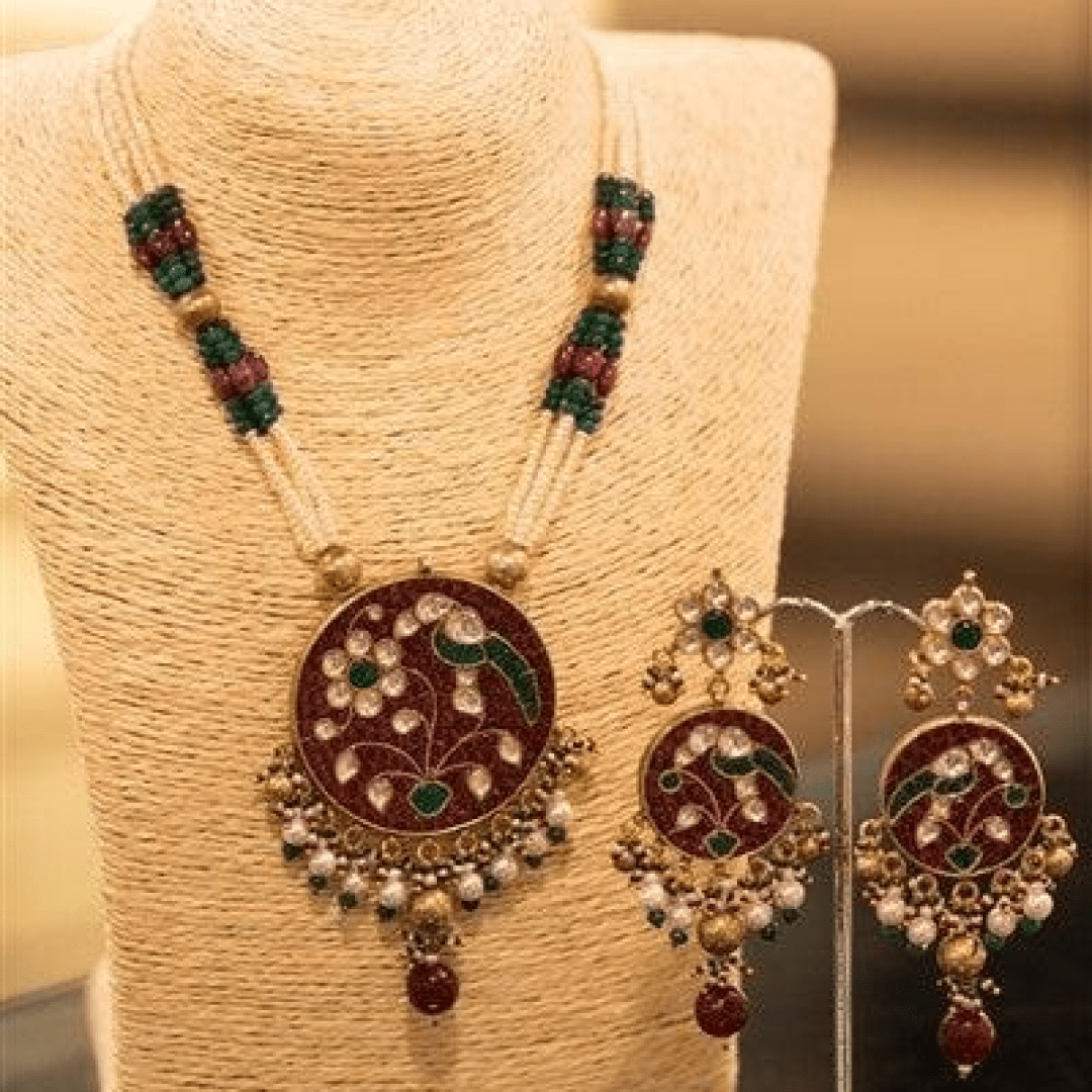 Kundan necklace Set - 22 inches - Crafted Canvaas