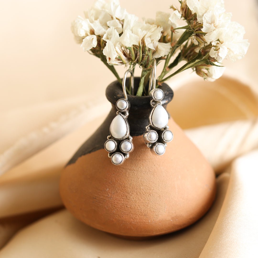 Peral Drop Hooks - Crafted Canvaas