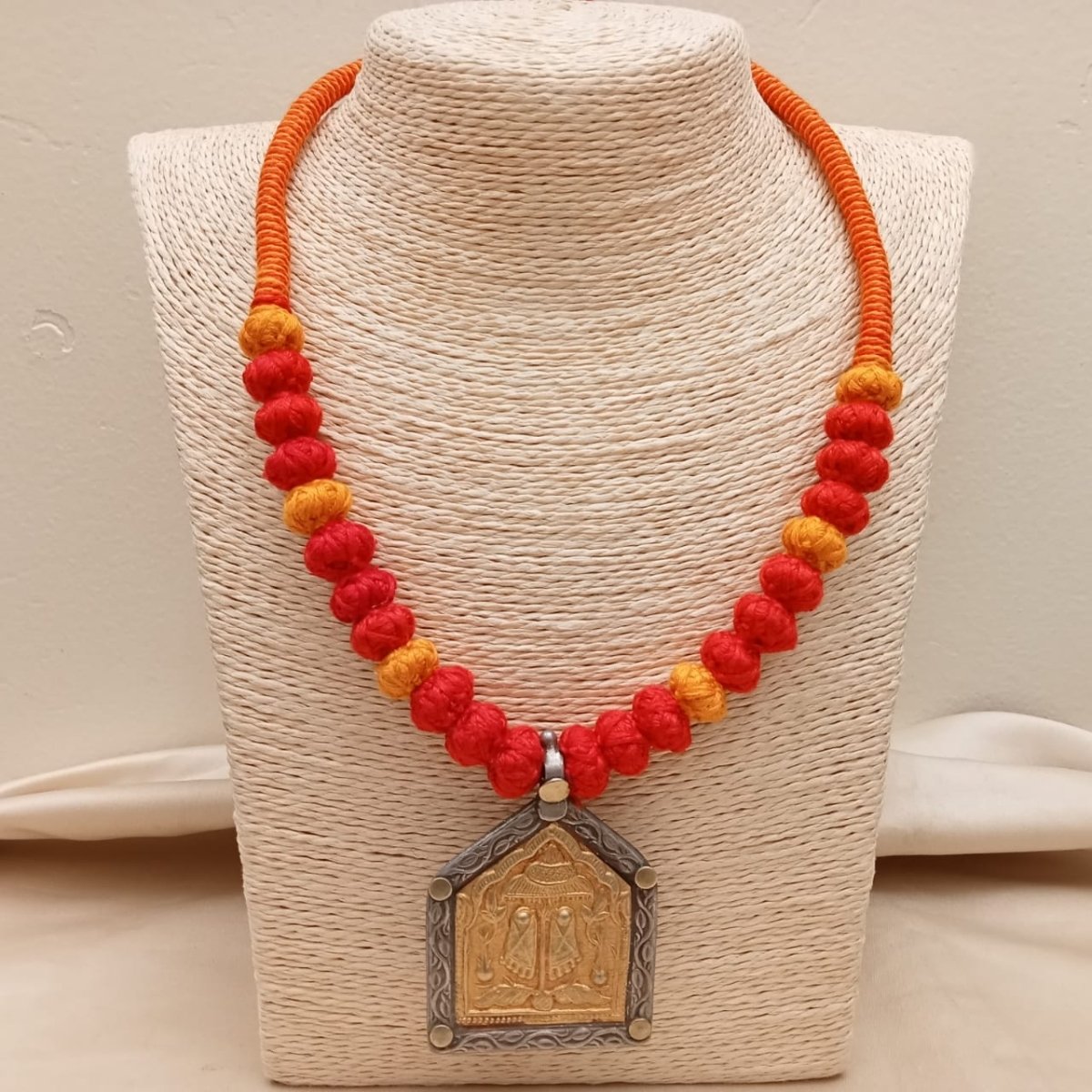 Tribal Pendant Neckpiece - Crafted Canvaas